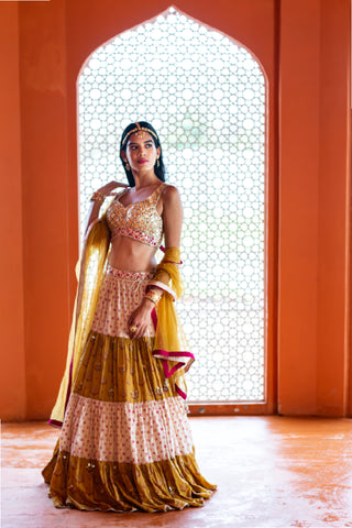 Aurelis Lehenga Set